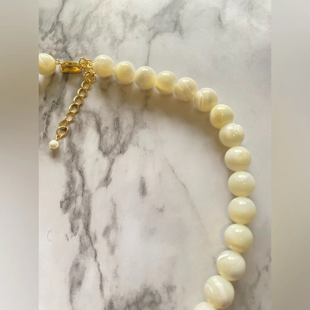 New COS Elegant White Beaded Pearl Necklace - Picture 4 of 6